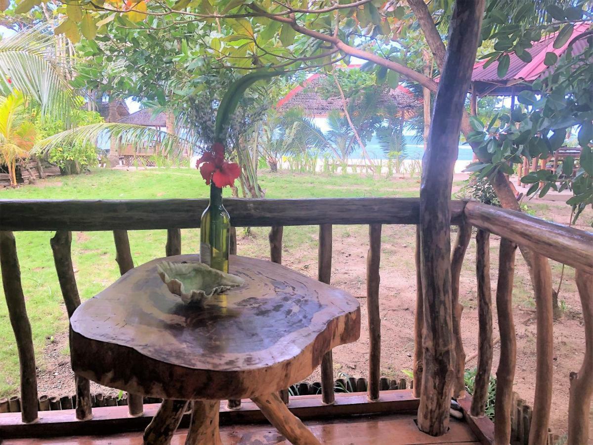 White Beach Front And Cottages Buruanga Экстерьер фото